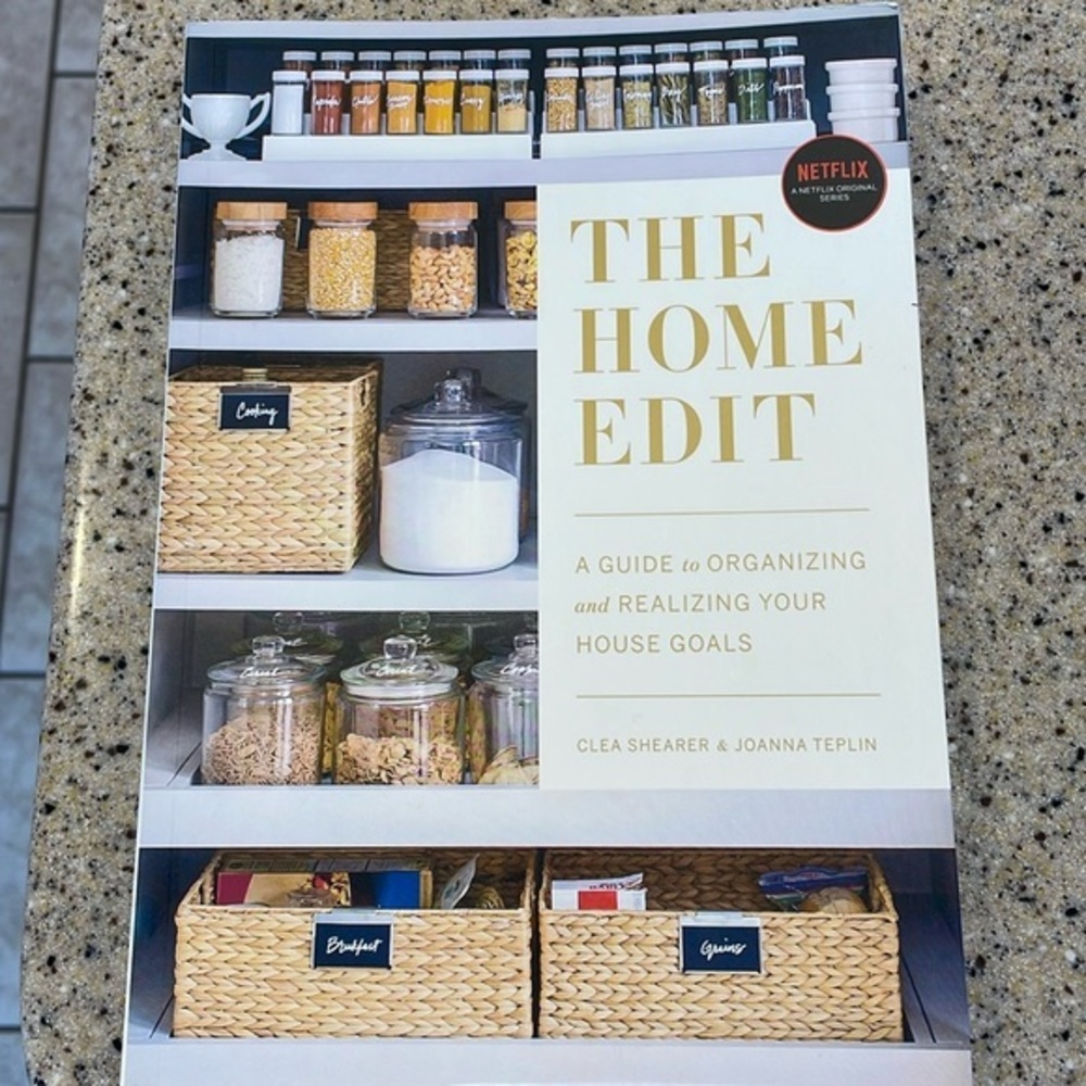 The Home Edit- A Guide to organizing and realizing your house goals
